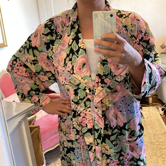 Vintage Victoria’s Secret floral robe - Picture 8 of 10